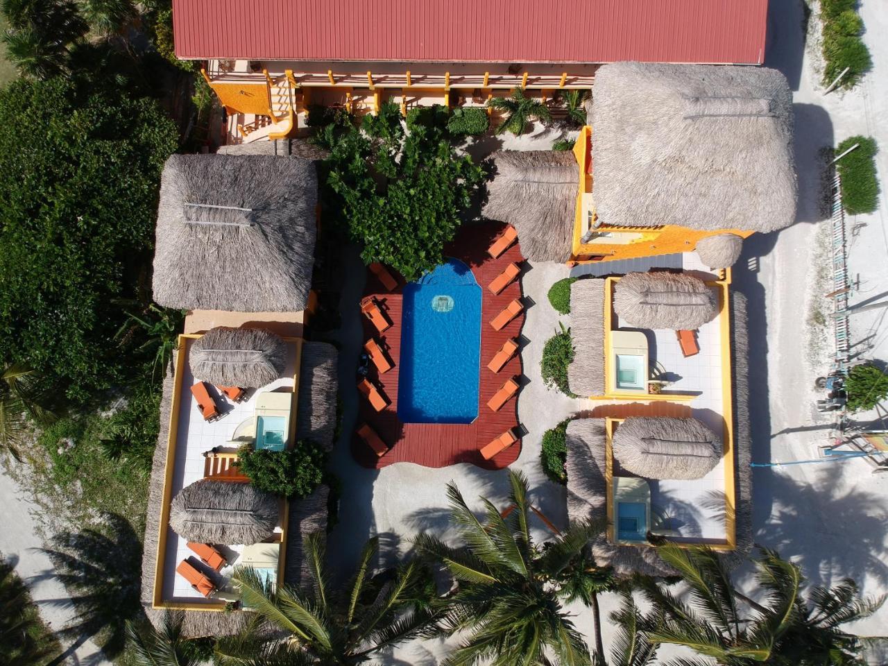 Seaside Cabanas Hotel Caye Corker Exterior photo